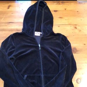 Juicy Couture Size M Black Velour Zip Sweatshirt